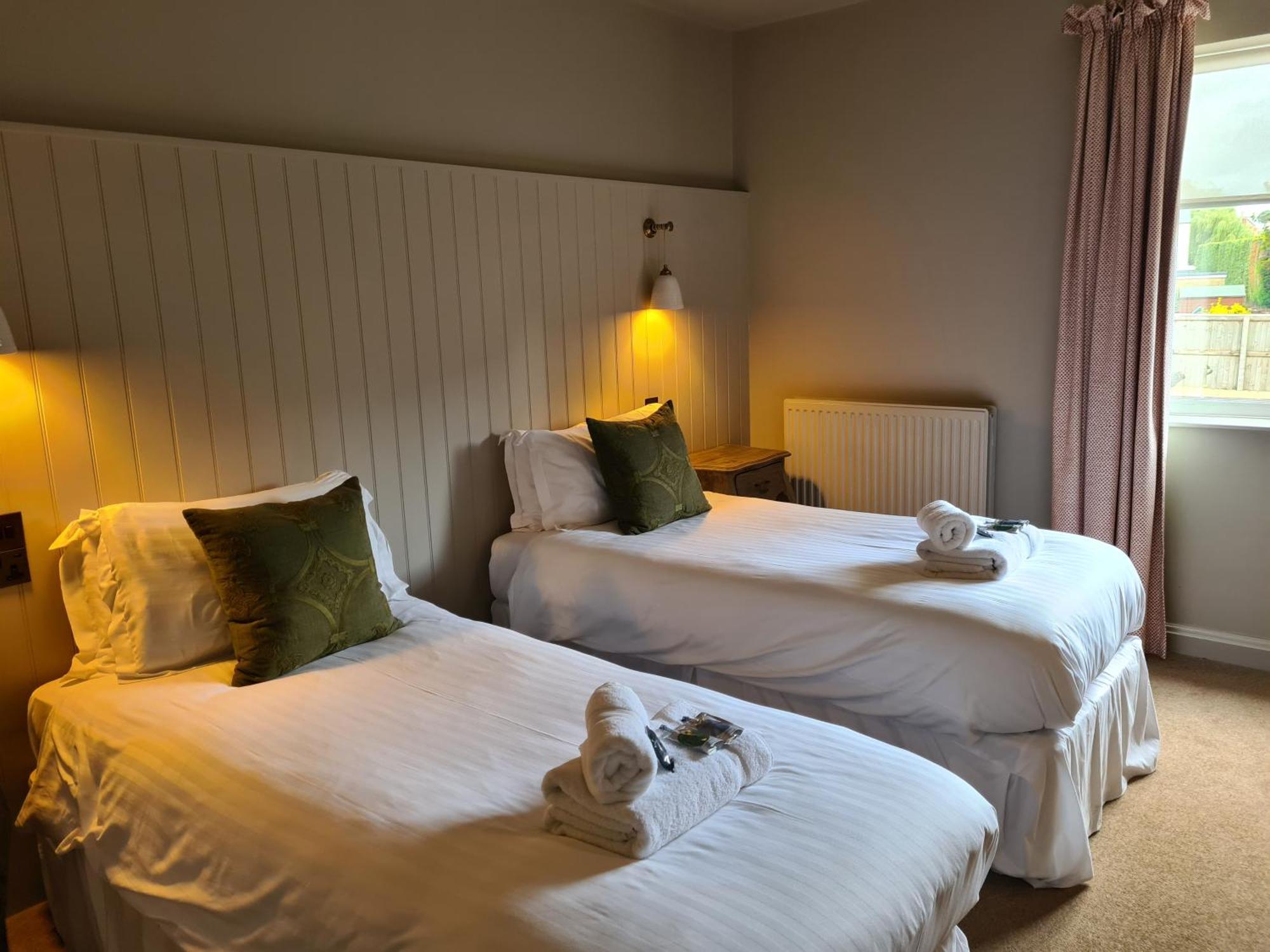 Priory Inn تيتبري المظهر الخارجي الصورة