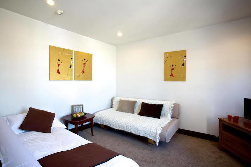 Priory Inn تيتبري المظهر الخارجي الصورة